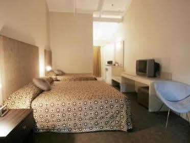 Epsom Motor Inn Окленд Экстерьер фото
